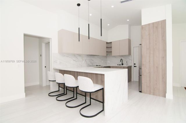 4420 Dogwood Cir 4420, Weston, FL 33331