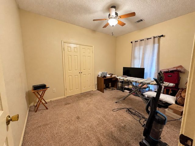 725 Andalusia Trail, Desoto, TX 75115