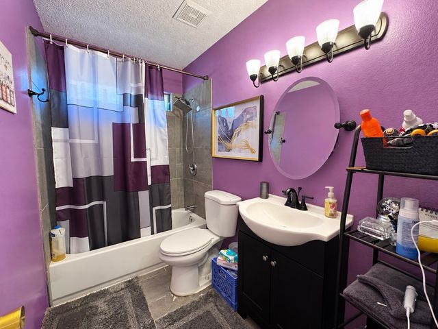 725 Andalusia Trail, Desoto, TX 75115