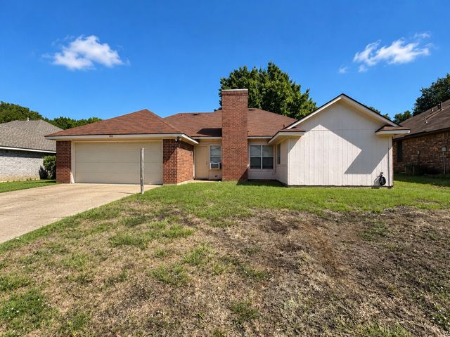 725 Andalusia Trail, Desoto, TX 75115