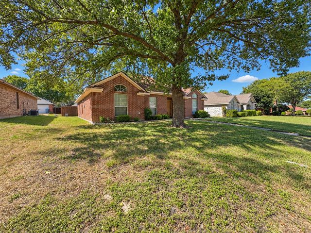 725 Andalusia Trail, Desoto, TX 75115