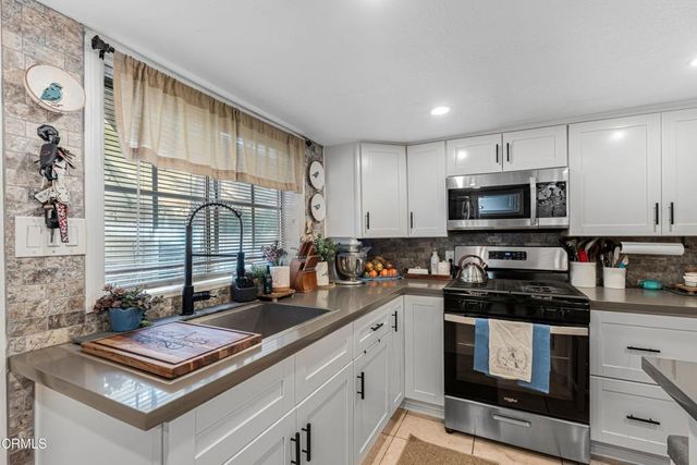 14476 Avenida Colonia, Moorpark, CA 93021