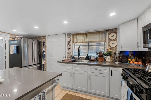 14476 Avenida Colonia, Moorpark, CA 93021
