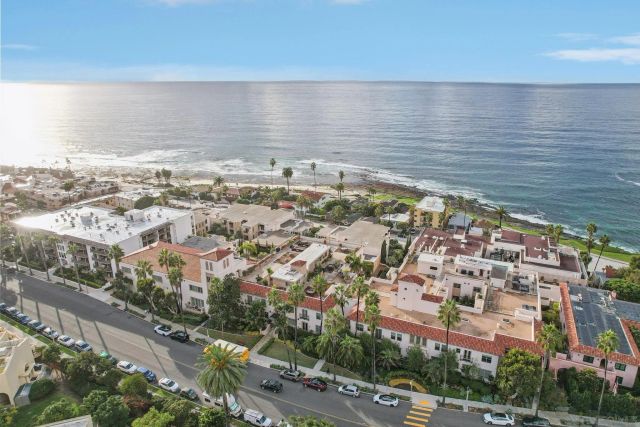 464 Prospect 101, La Jolla, CA 92037