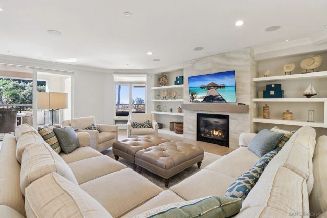 464 Prospect 101, La Jolla, CA 92037