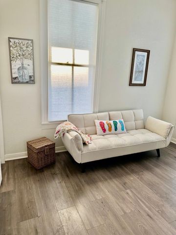 114 17th Street, Galveston, TX 77550