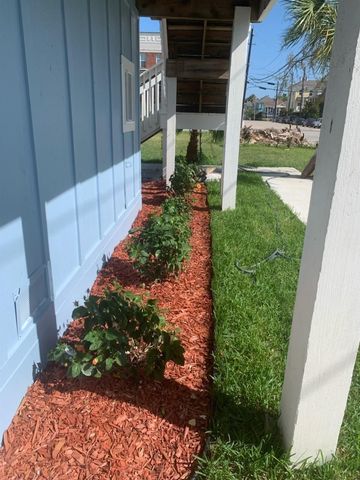 114 17th Street, Galveston, TX 77550