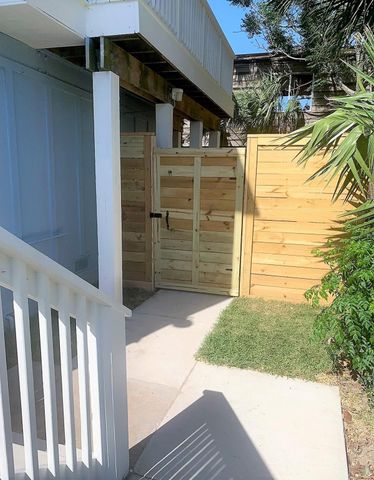 114 17th Street, Galveston, TX 77550