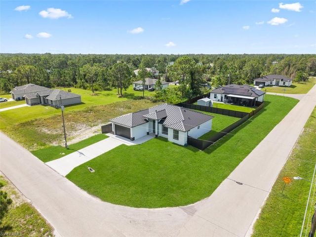 2911 38th ST W, Lehigh Acres, FL 33971
