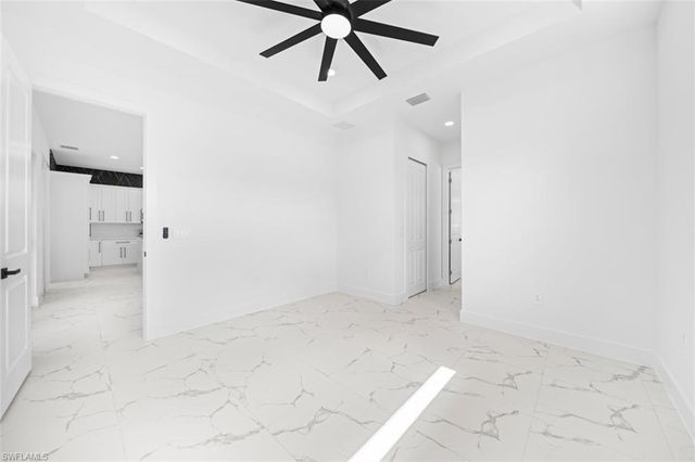 2911 38th ST W, Lehigh Acres, FL 33971