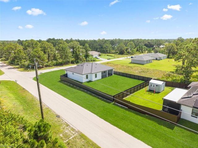 2911 38th ST W, Lehigh Acres, FL 33971