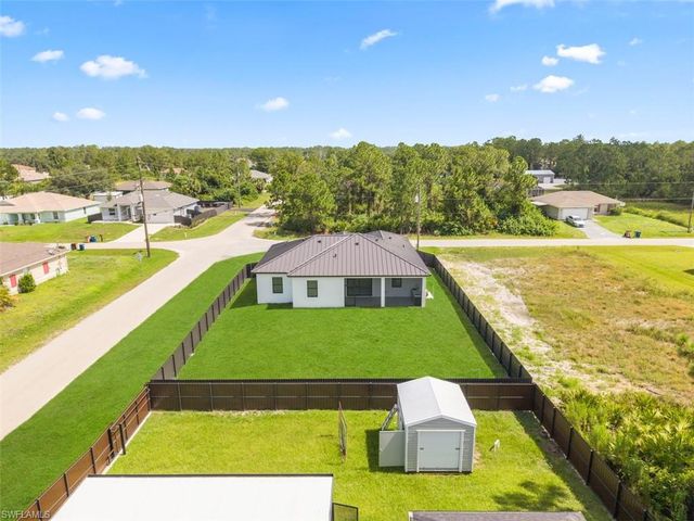2911 38th ST W, Lehigh Acres, FL 33971
