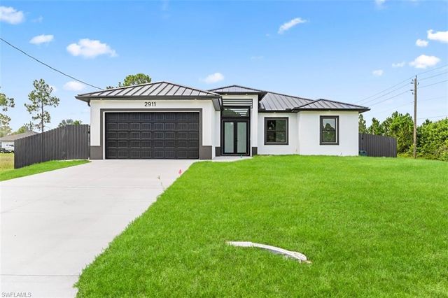 2911 38th ST W, Lehigh Acres, FL 33971