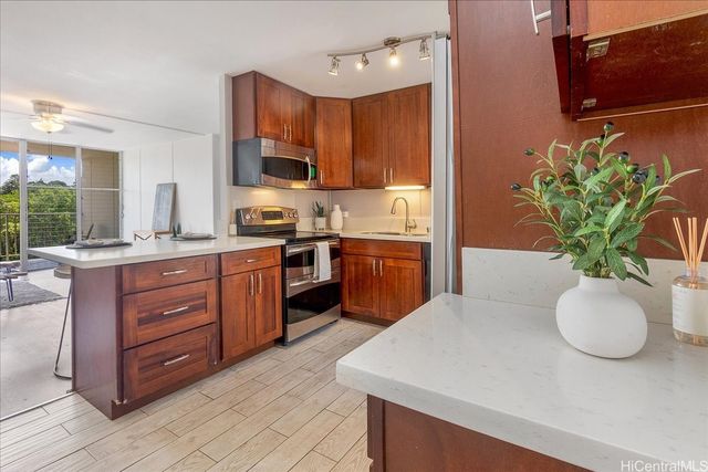 95-2031 Waikalani Place D901, Mililani, HI 96789