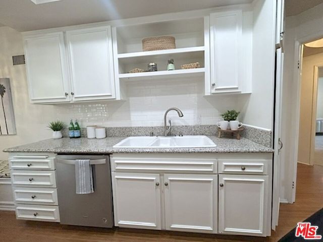 8455 Fountain Avenue 302, West Hollywood, CA 90069
