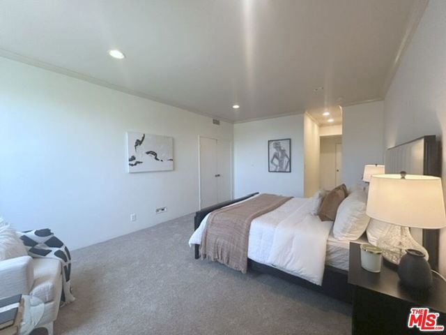 8455 Fountain Avenue 302, West Hollywood, CA 90069