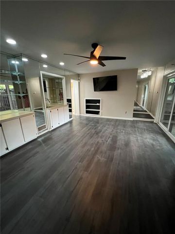 504 Sutters Point 200, Atlanta, GA 30328