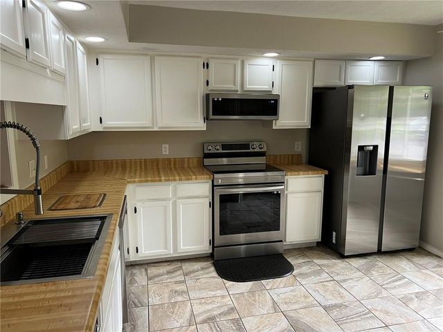 504 Sutters Point 200, Atlanta, GA 30328