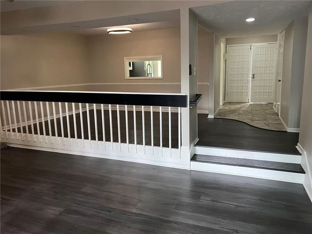 504 Sutters Point 200, Atlanta, GA 30328