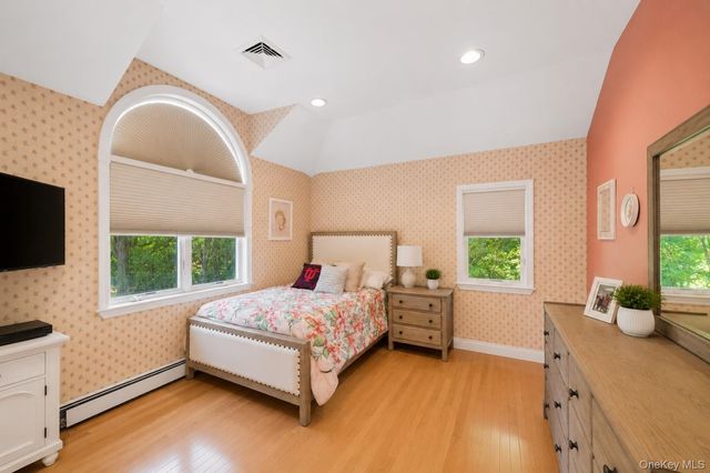 1319 Auerbach Avenue, Hewlett Harbor, NY 11557