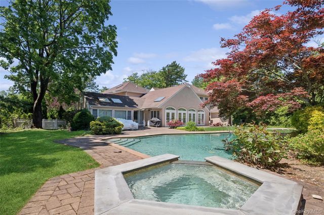 1319 Auerbach Avenue, Hewlett Harbor, NY 11557