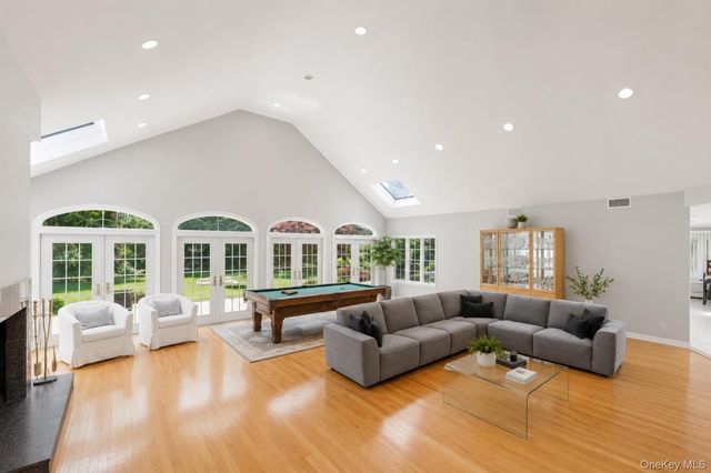 1319 Auerbach Avenue, Hewlett Harbor, NY 11557
