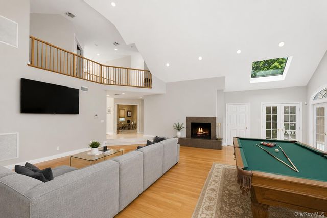 1319 Auerbach Avenue, Hewlett Harbor, NY 11557