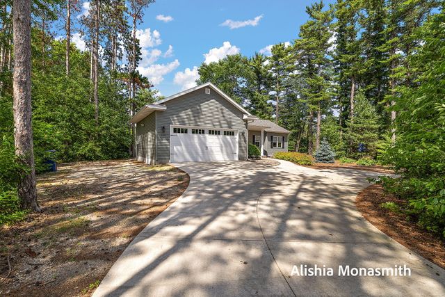 2360 E Mount Garfield Road, Muskegon, MI 49444