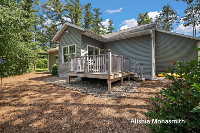 2360 E Mount Garfield Road, Muskegon, MI 49444