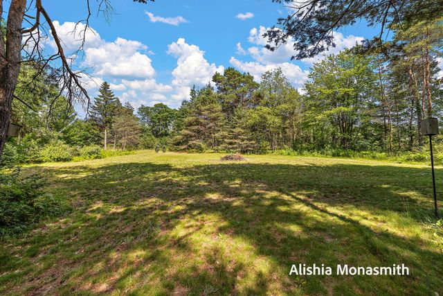 2360 E Mount Garfield Road, Muskegon, MI 49444