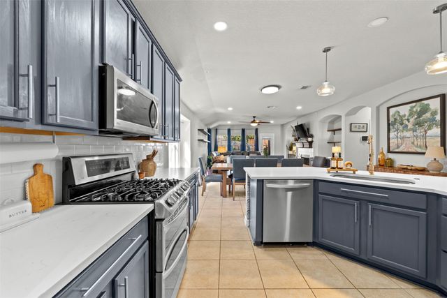 2401 Creekdale Drive, Denton, TX 76210