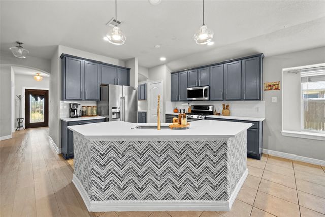 2401 Creekdale Drive, Denton, TX 76210