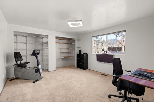 4490 Foots Creek Right Fork Road, Gold Hill, OR 97525