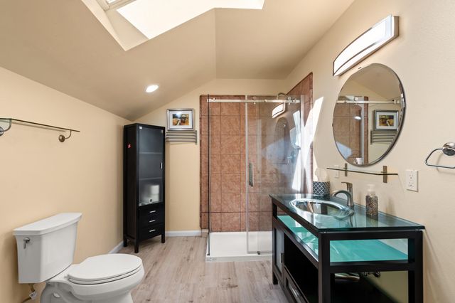 4490 Foots Creek Right Fork Road, Gold Hill, OR 97525