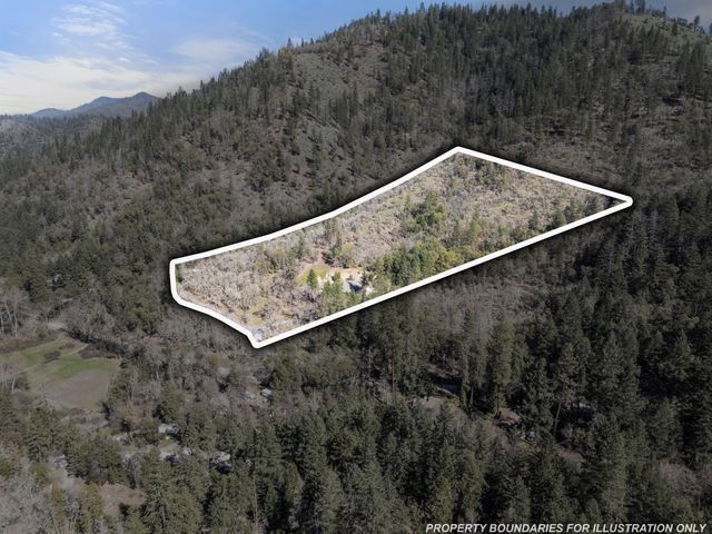 4490 Foots Creek Right Fork Road, Gold Hill, OR 97525