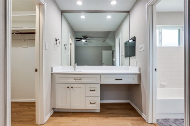 1016 Ledgemont Drive, Plano, TX 75025