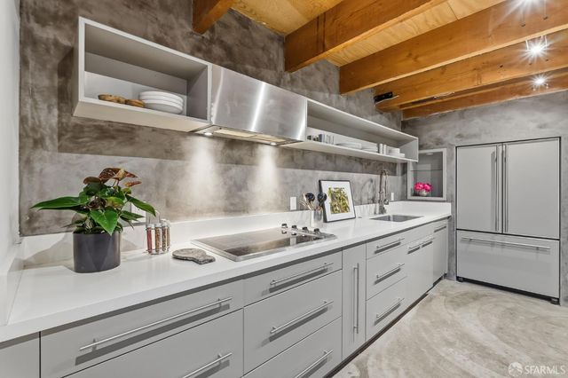 650 Delancey Street 216, San Francisco, CA 94107