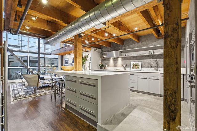 650 Delancey Street 216, San Francisco, CA 94107