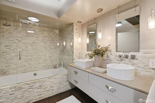 650 Delancey Street 216, San Francisco, CA 94107