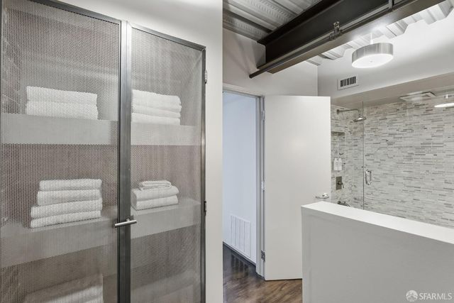 650 Delancey Street 216, San Francisco, CA 94107