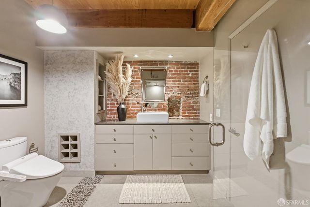 650 Delancey Street 216, San Francisco, CA 94107