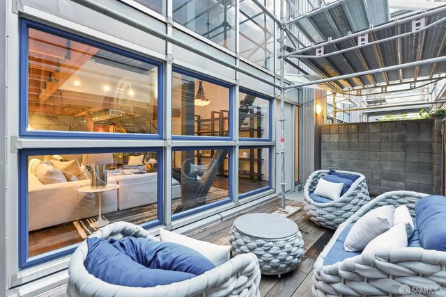 650 Delancey Street 216, San Francisco, CA 94107