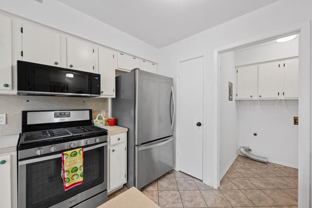 2605 W Stassney BLVD A, Austin, TX 78745