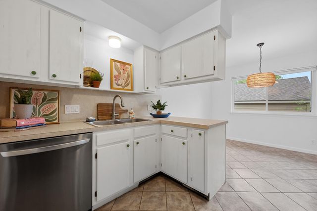 2605 W Stassney BLVD A, Austin, TX 78745