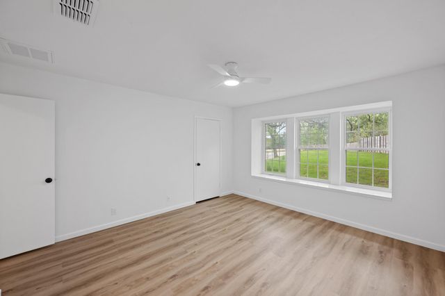 2605 W Stassney BLVD A, Austin, TX 78745