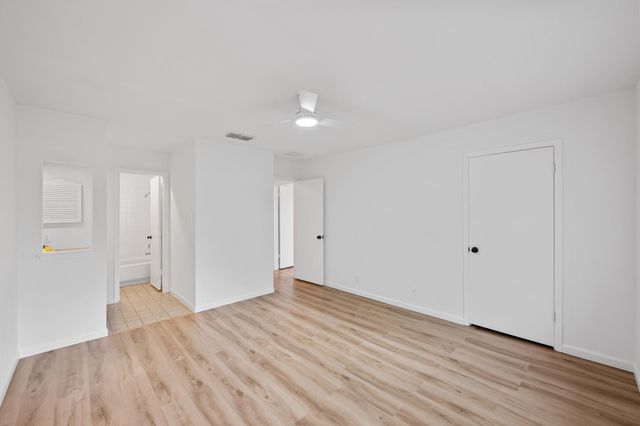 2605 W Stassney BLVD A, Austin, TX 78745