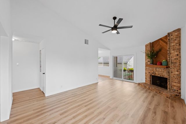 2605 W Stassney BLVD A, Austin, TX 78745