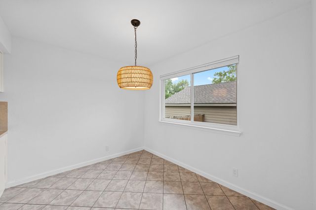 2605 W Stassney BLVD A, Austin, TX 78745