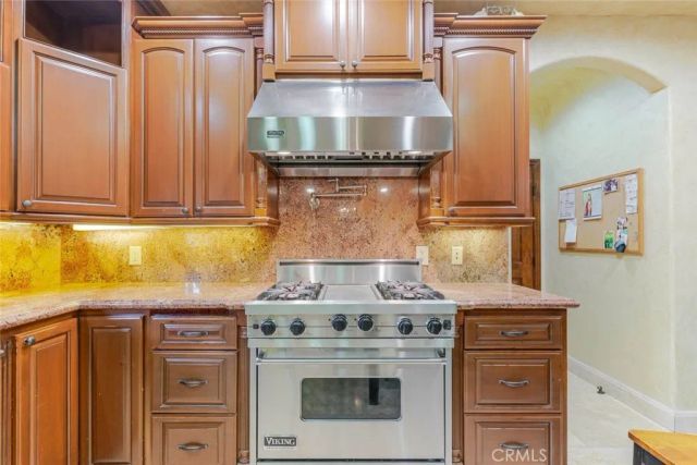 655 N Meyer Street, San Fernando, CA 91340