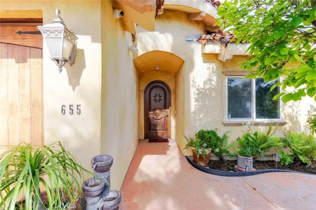 655 N Meyer Street, San Fernando, CA 91340